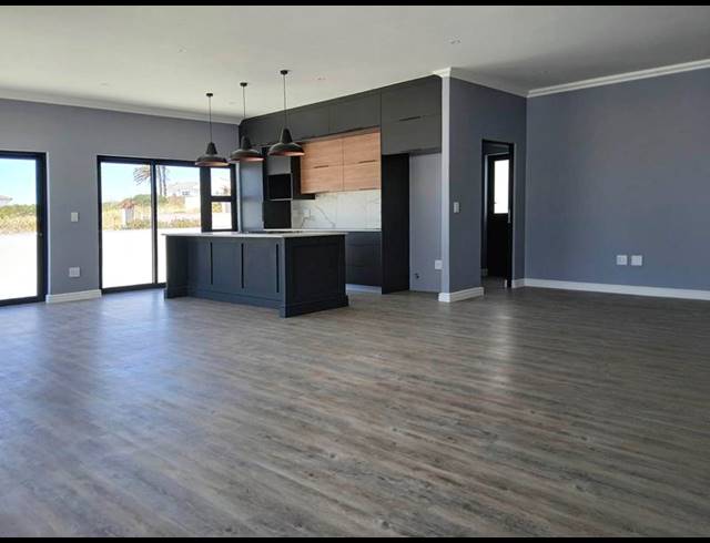 3 BEDROOM HOUSE FOR SALE IN SHELLEY POINT